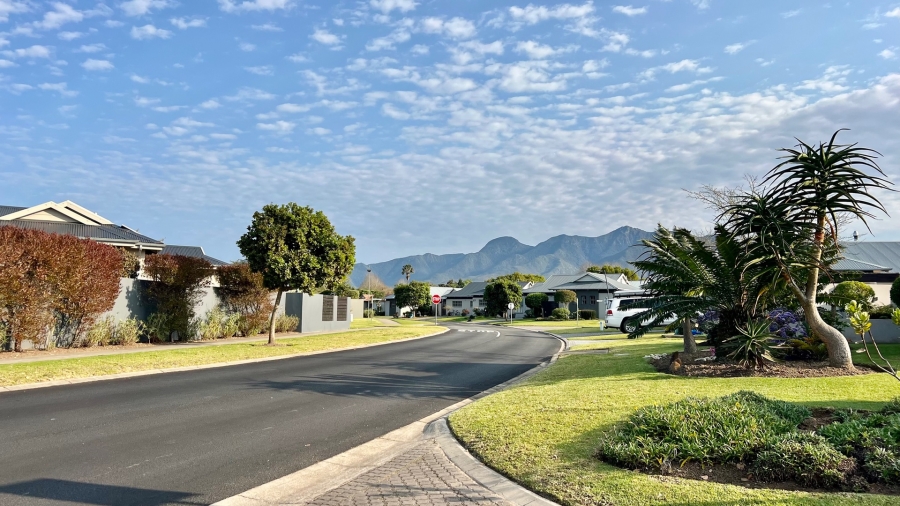 3 Bedroom Property for Sale in Earls Court Lifestyle Estate Western Cape
